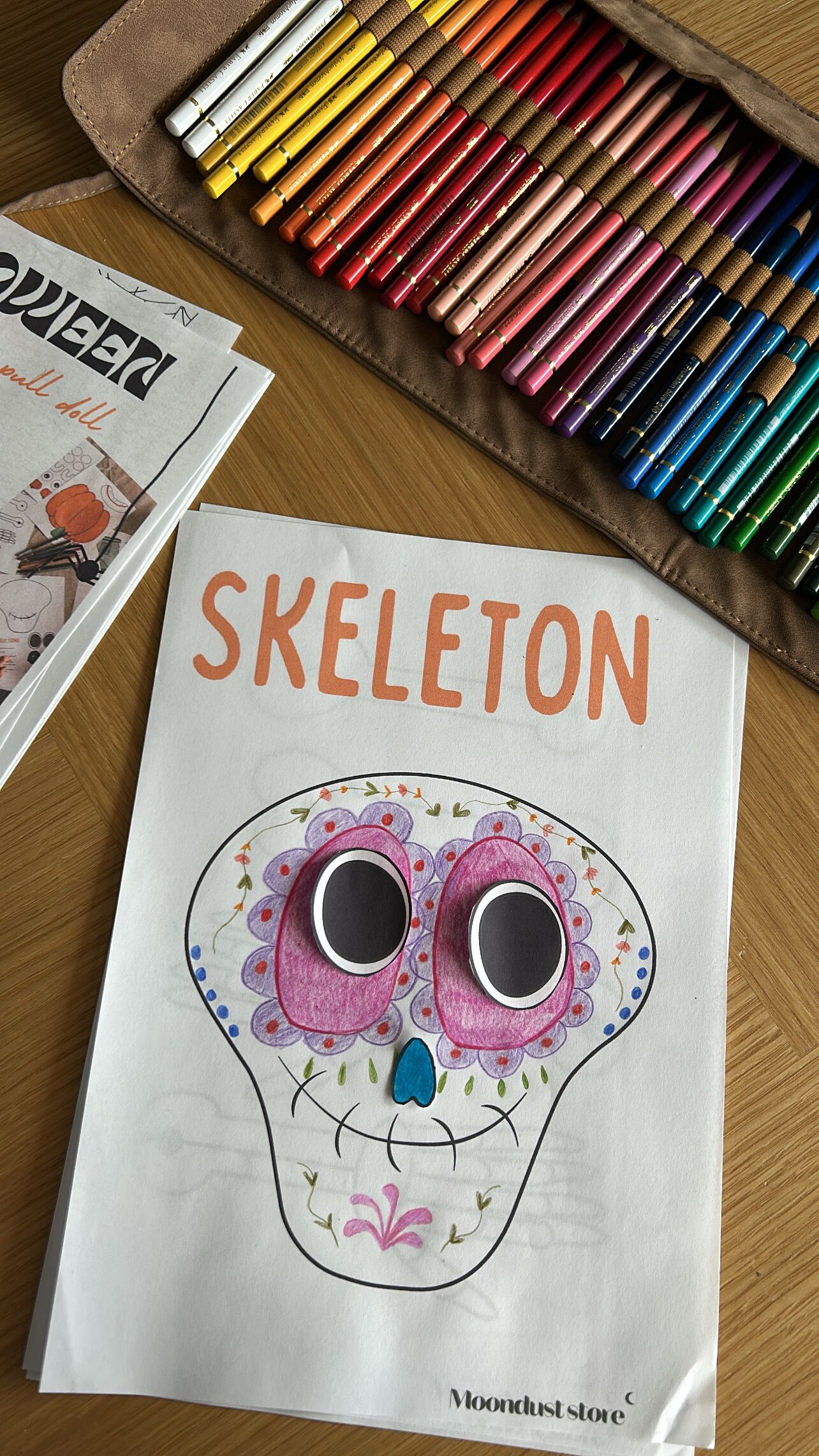 Halloween trekpop knutselen craft pompoen skeleton kids